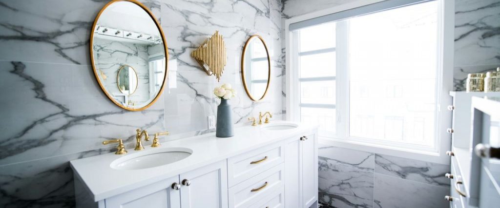 Creative Ways to Use an Acrylic Display Box in Your Home