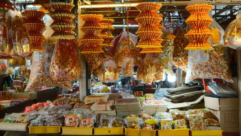 Where to Find a Trusted Acrylic Sheet Supplier in Penang