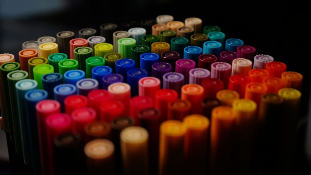 A comprehensive guide to using and maintaining acrylic markers