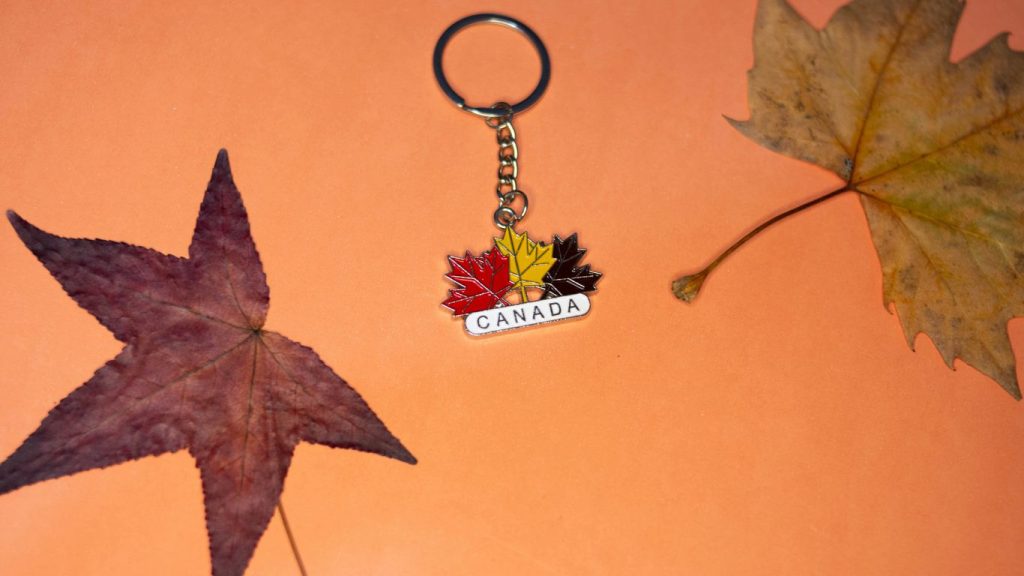 Custom Acrylic Keychains in Malaysia: Price, MOQ and Design