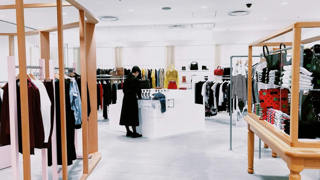 Acrylic Display Stands: 15 Ideas for Better Retail Displays