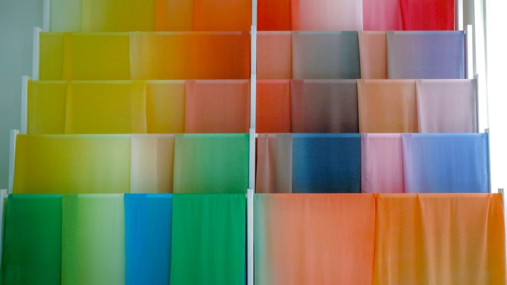 A comprehensive guide to buying frosted acrylic sheets for your projects