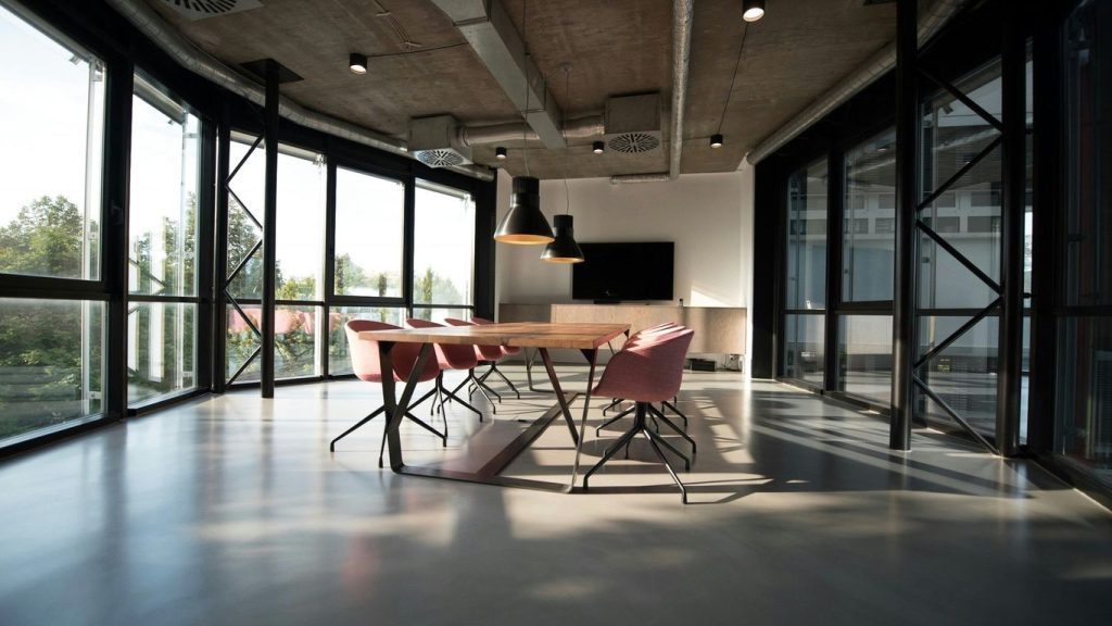 A complete guide to professional acrylic fabrication services
