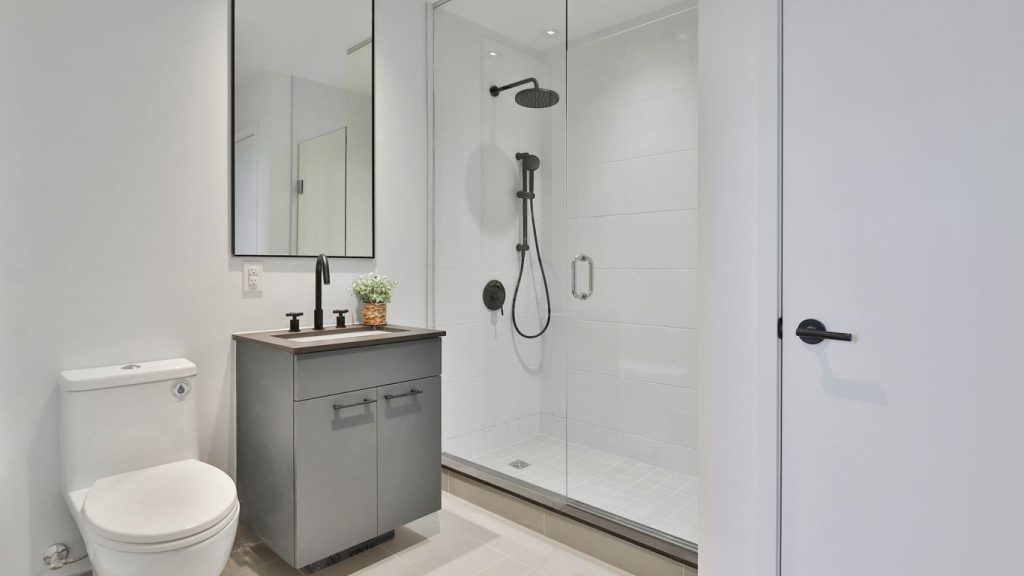 A complete guide to custom acrylic shower screens