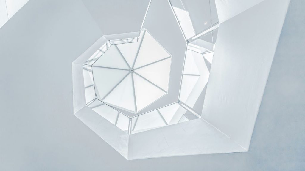 The Ultimate Guide to Buying Acrylic Sheets in Malaysia: Types, Thickness, and Uses