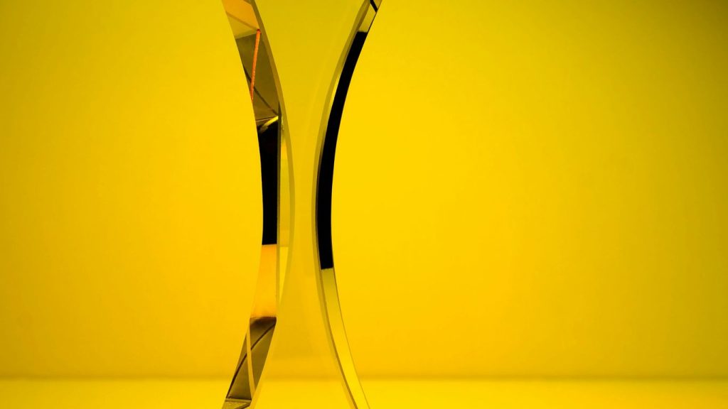 15 Acrylic Plaque Designs for Corporate Recognition